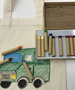 子どもでも簡単にオリジナルバッグが作れちゃう！『布描きクレヨン』実際に使ってみたのでぜひご参考ください！